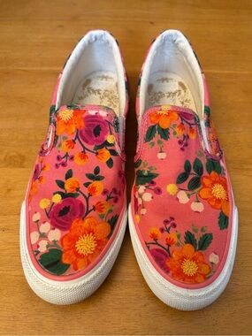 Women's Pink Floral Slip-On Canvas Sneakers